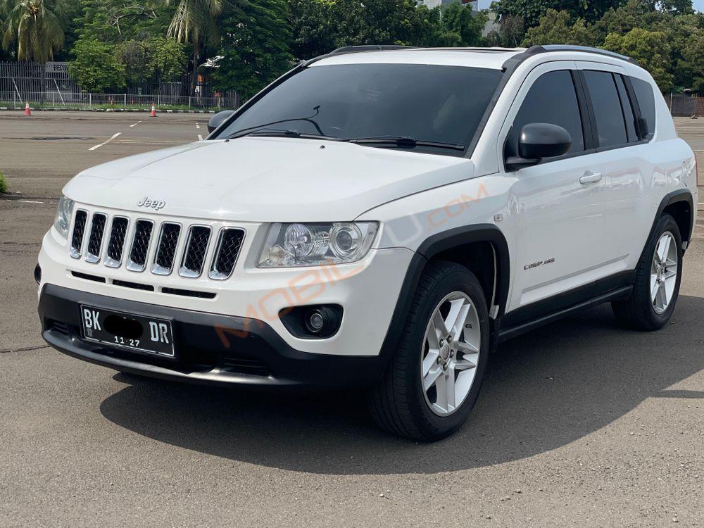 Mobil Jeep Compass 2013
