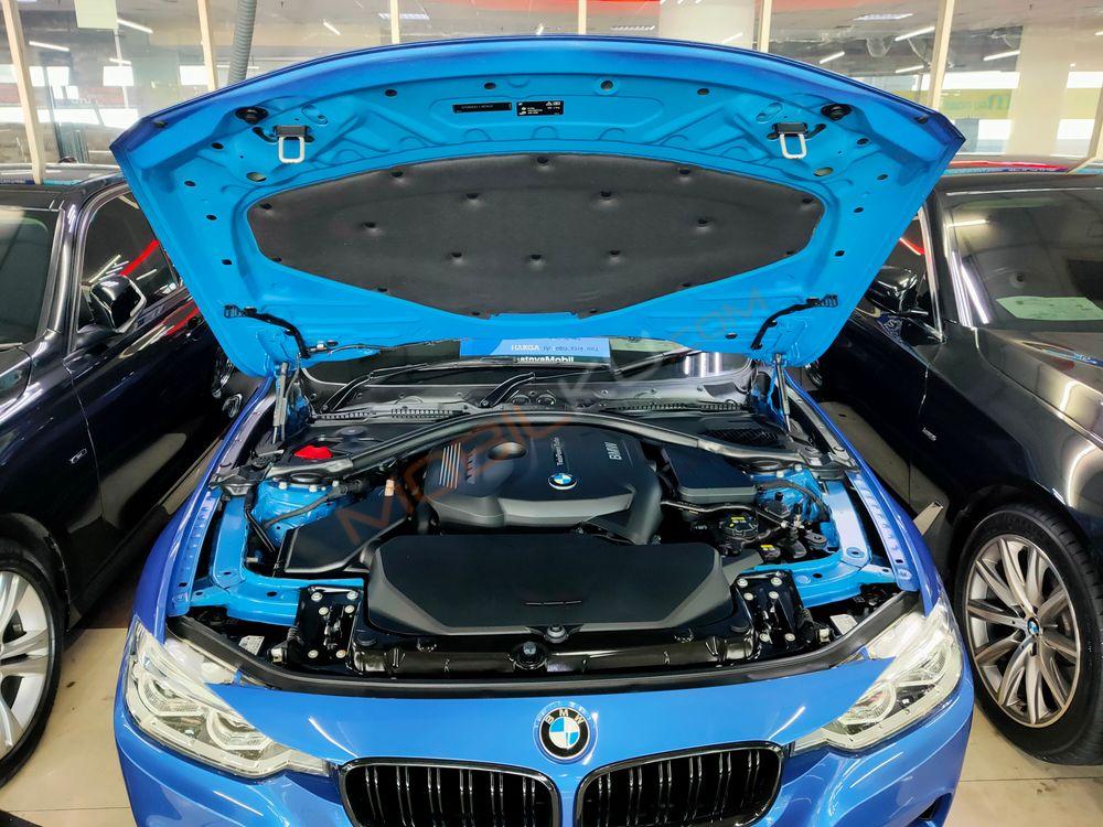 Mobil BMW 3 Series 2016