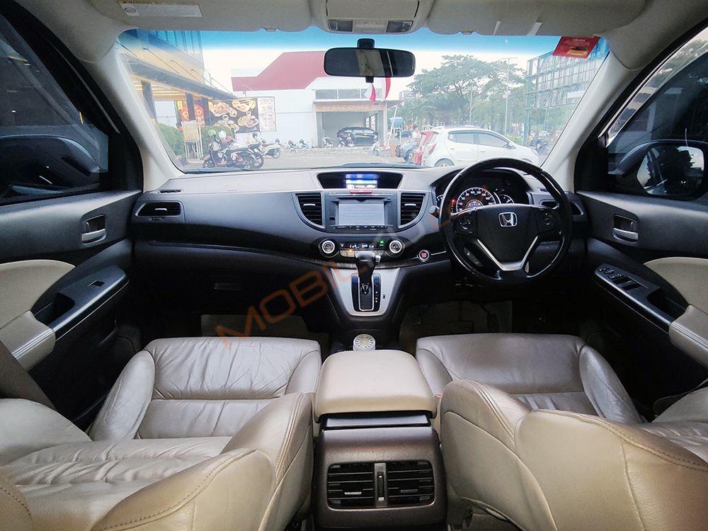 Mobil Honda CR-V 2013