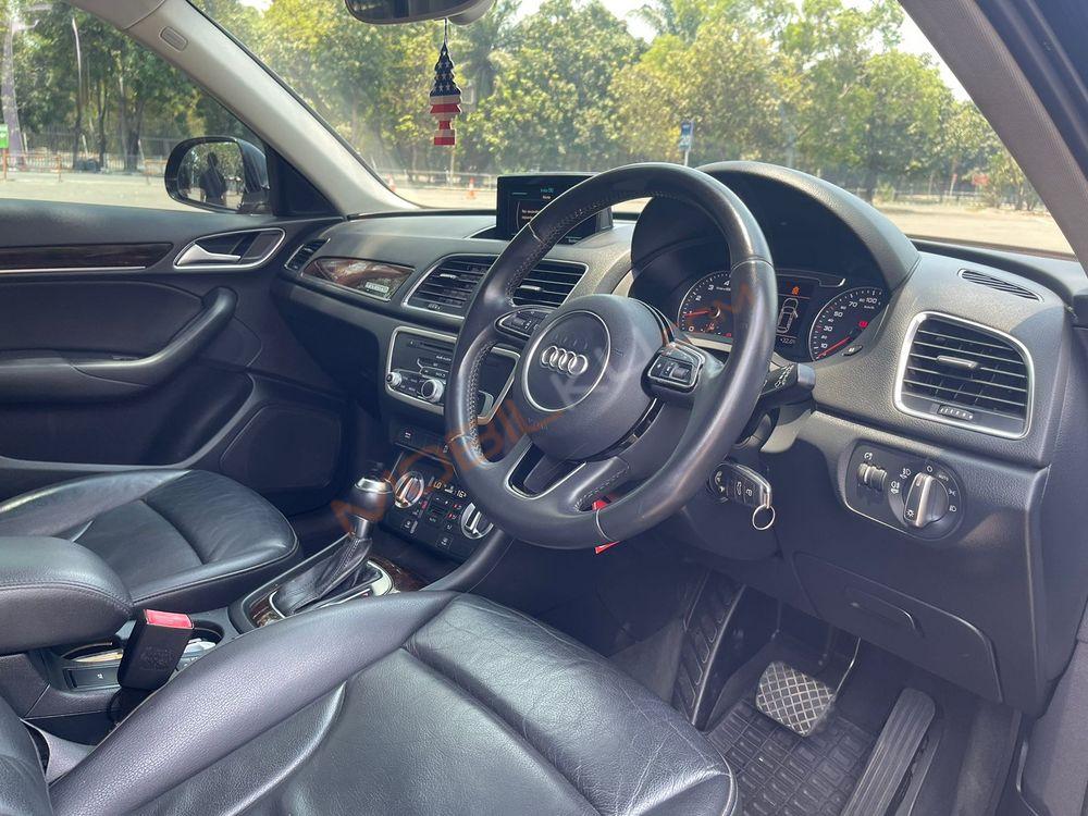 Mobil Audi Q3 2014