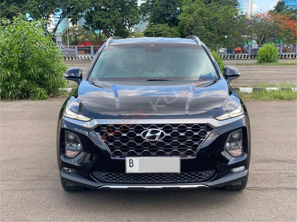 Mobil Hyundai Santa Fe 2018