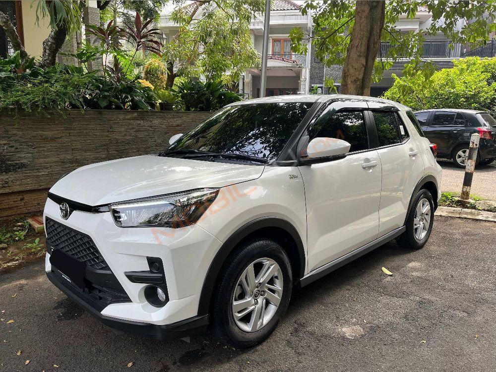 Mobil Toyota Raize 2022