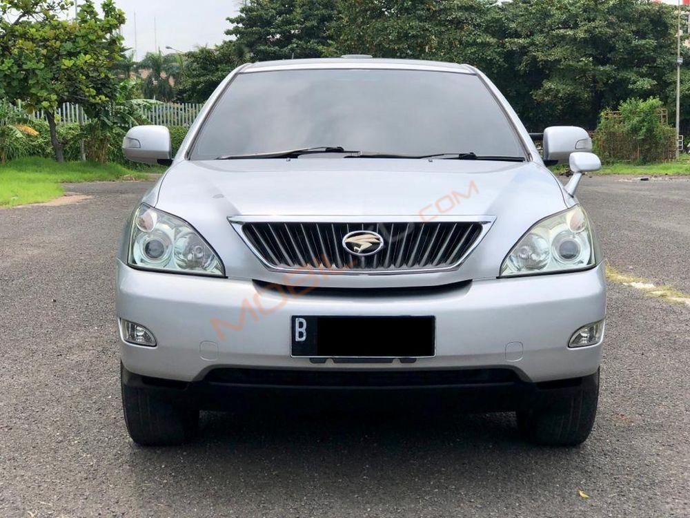 Mobil Toyota Harrier 2013