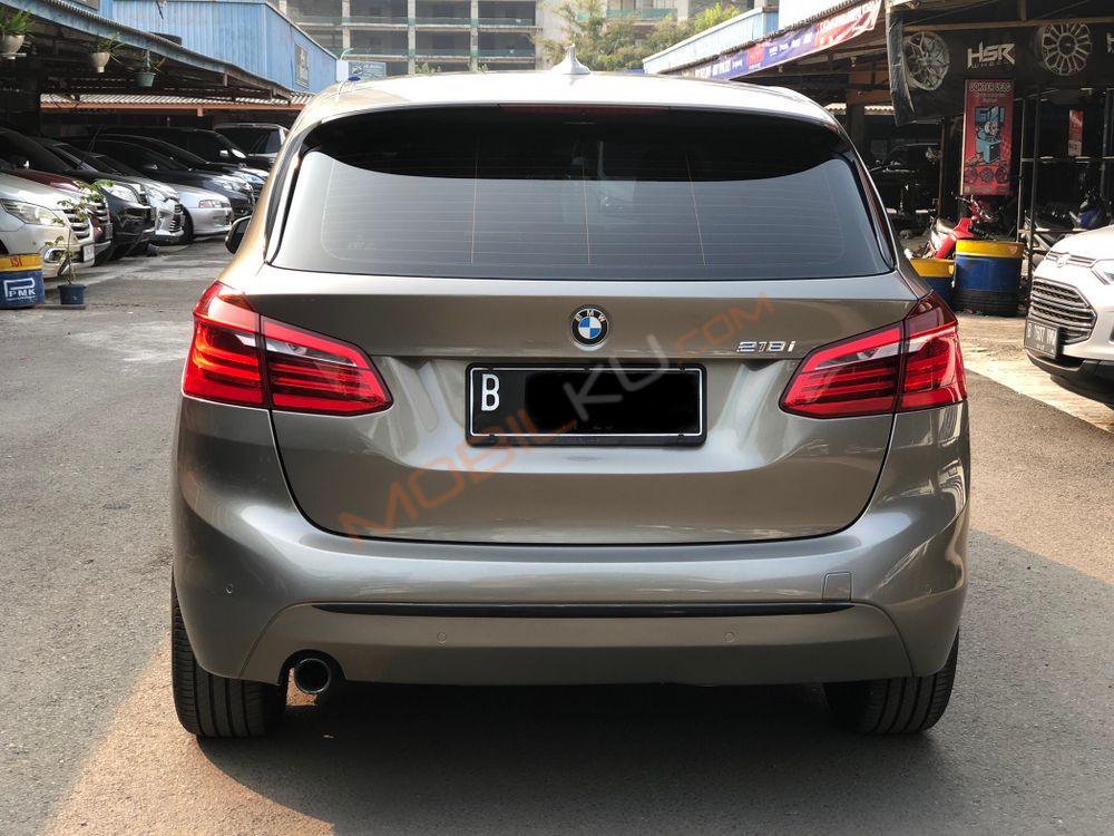Mobil BMW 2 Series 2015