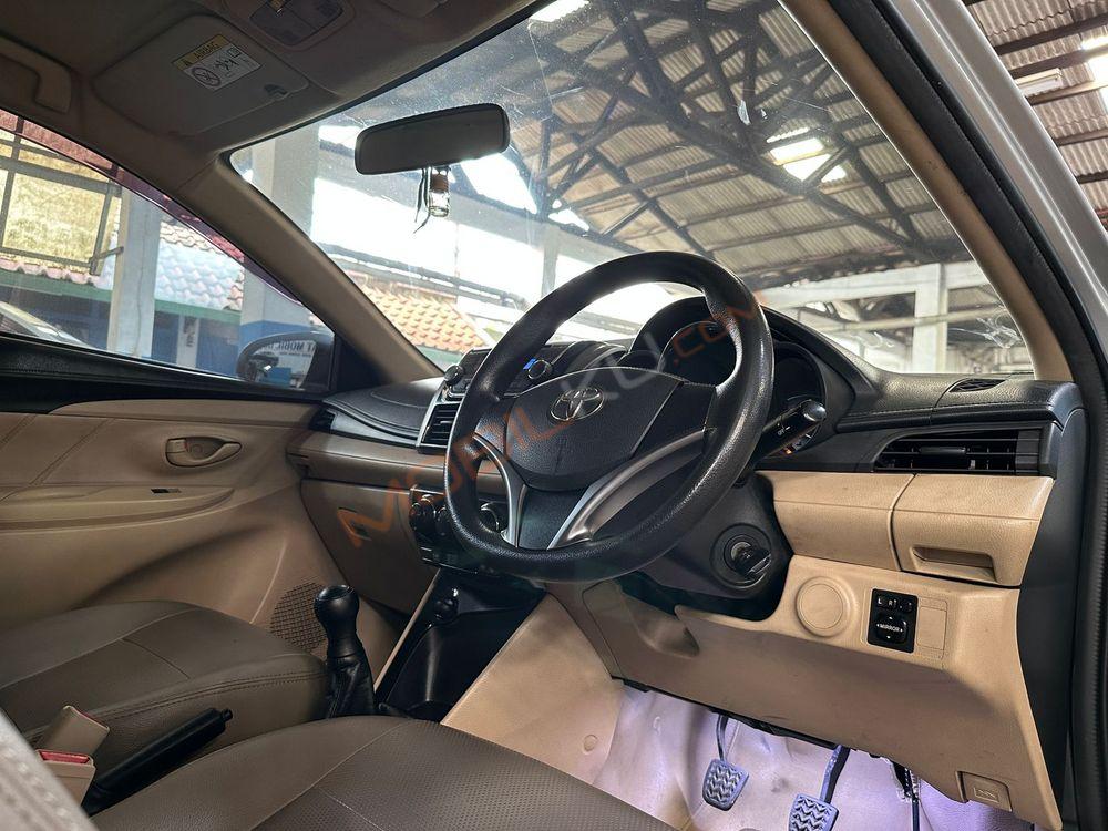 Mobil Toyota Vios 2017