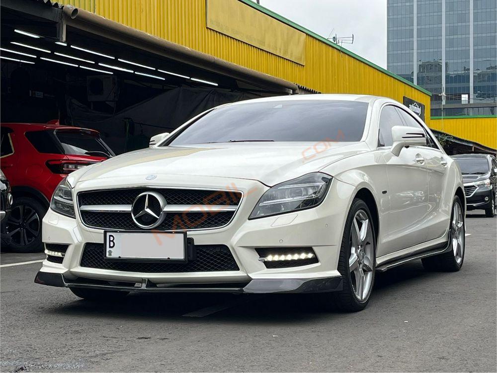 Mobil Mercedes-Benz CLS 2012