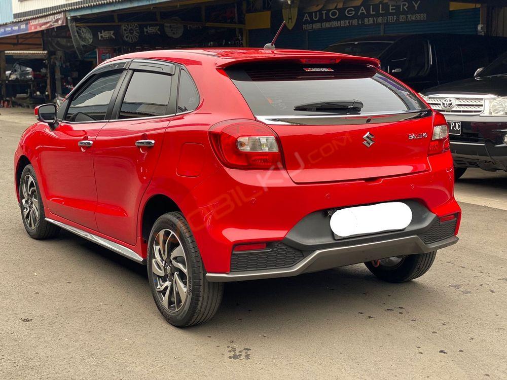 Mobil Suzuki Baleno 2019