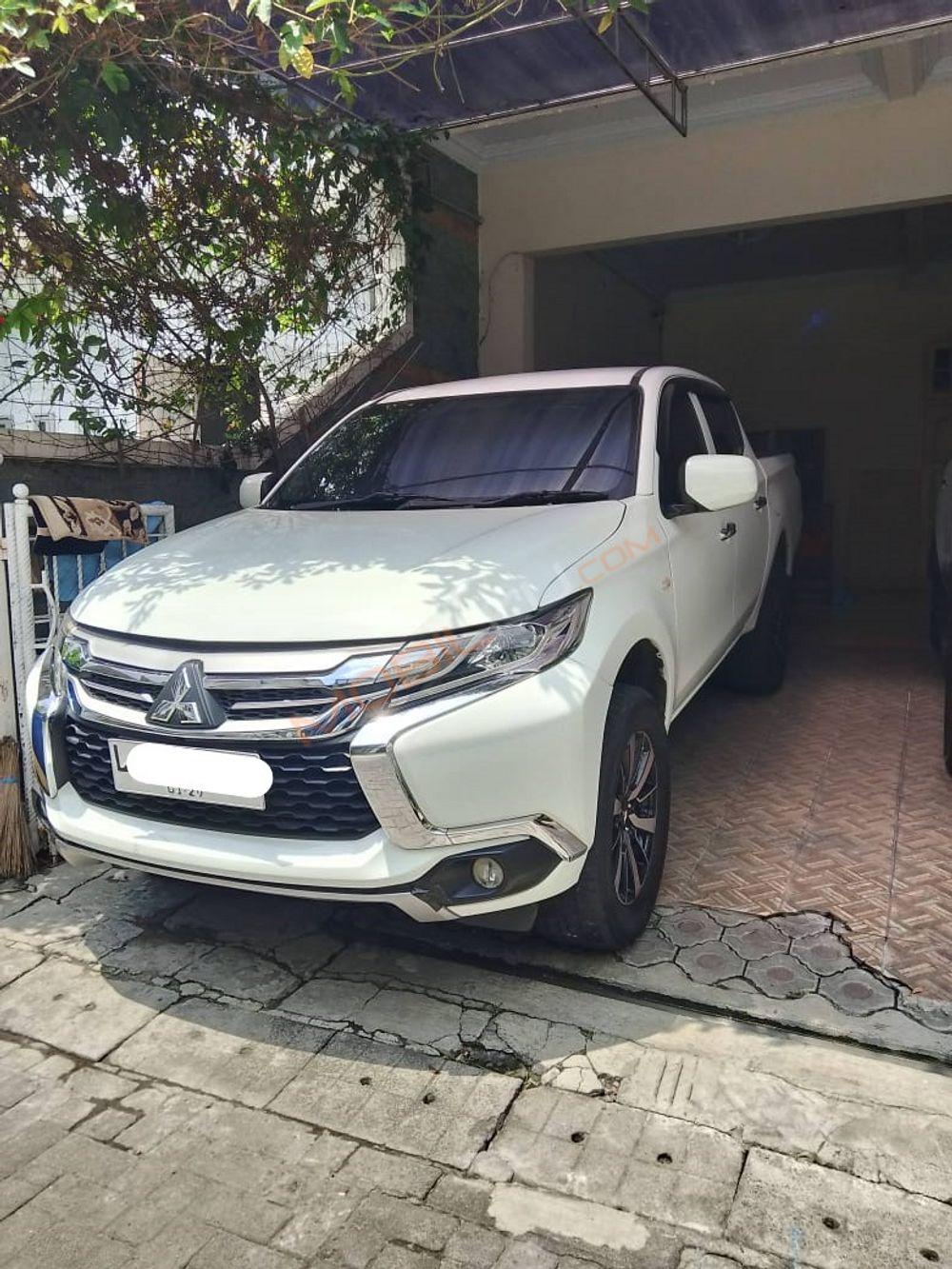 Mobil Mitsubishi Triton 2018