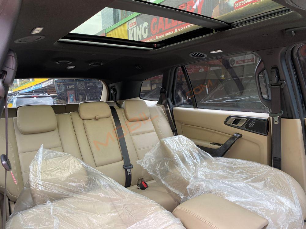 Mobil Ford Everest 2015