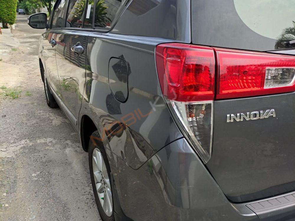 Mobil Toyota Kijang Innova 2017