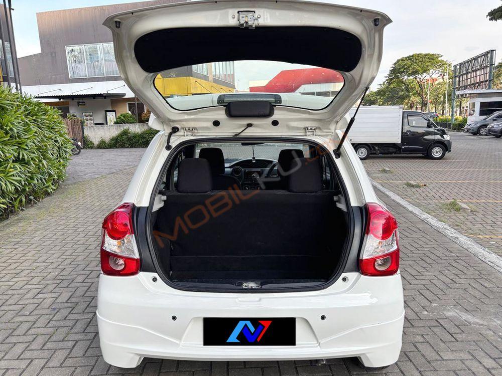 Mobil Toyota Etios 2016