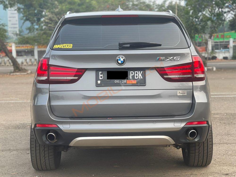 Mobil BMW X5 2016