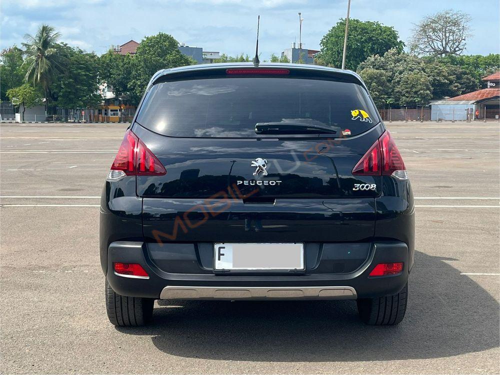 Mobil Peugeot 3008 2016