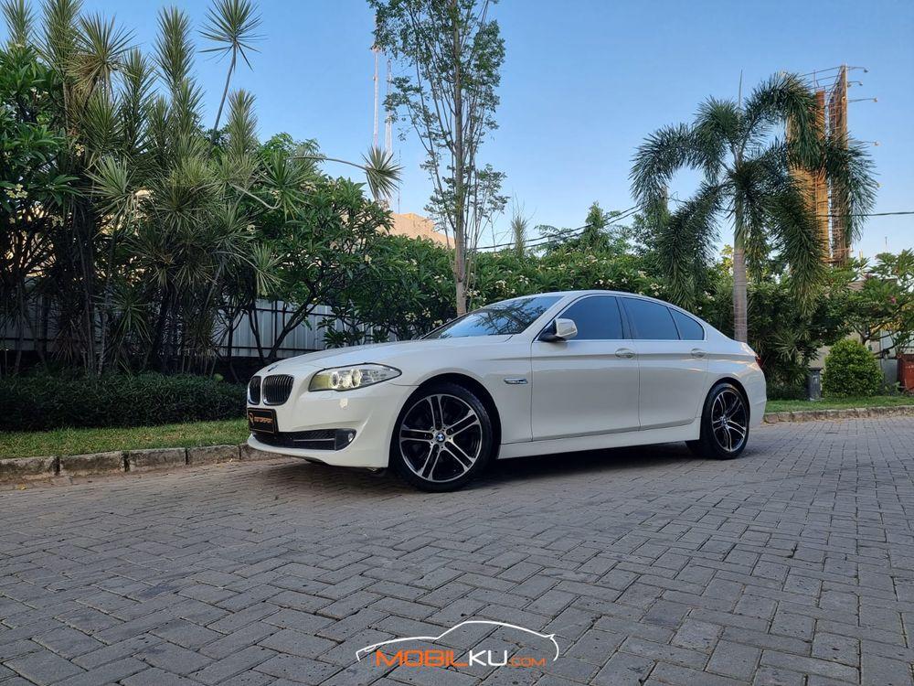 Mobil BMW 5 Series 2013