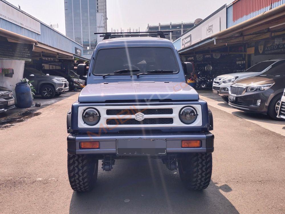 Mobil Suzuki Katana 2005