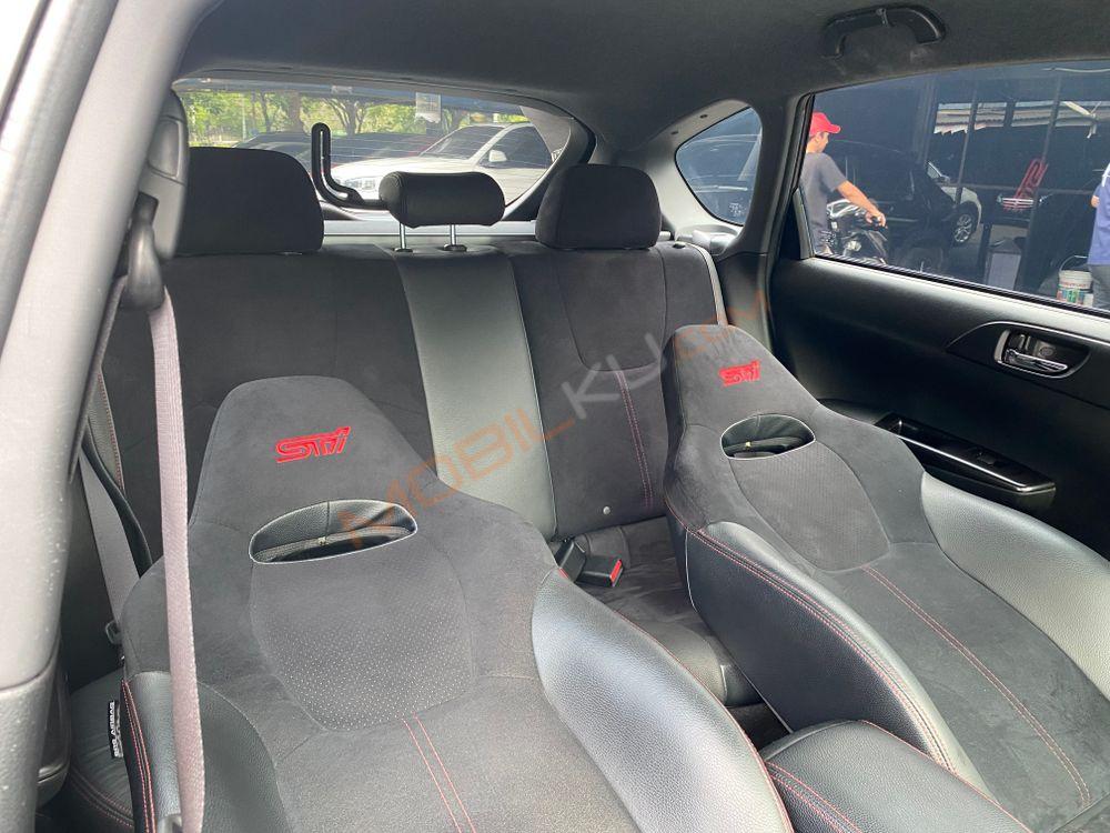 Mobil Subaru Impreza 2013