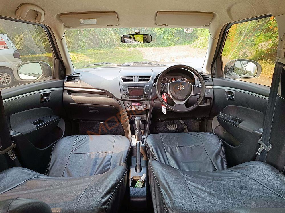 Mobil Suzuki Swift 2013