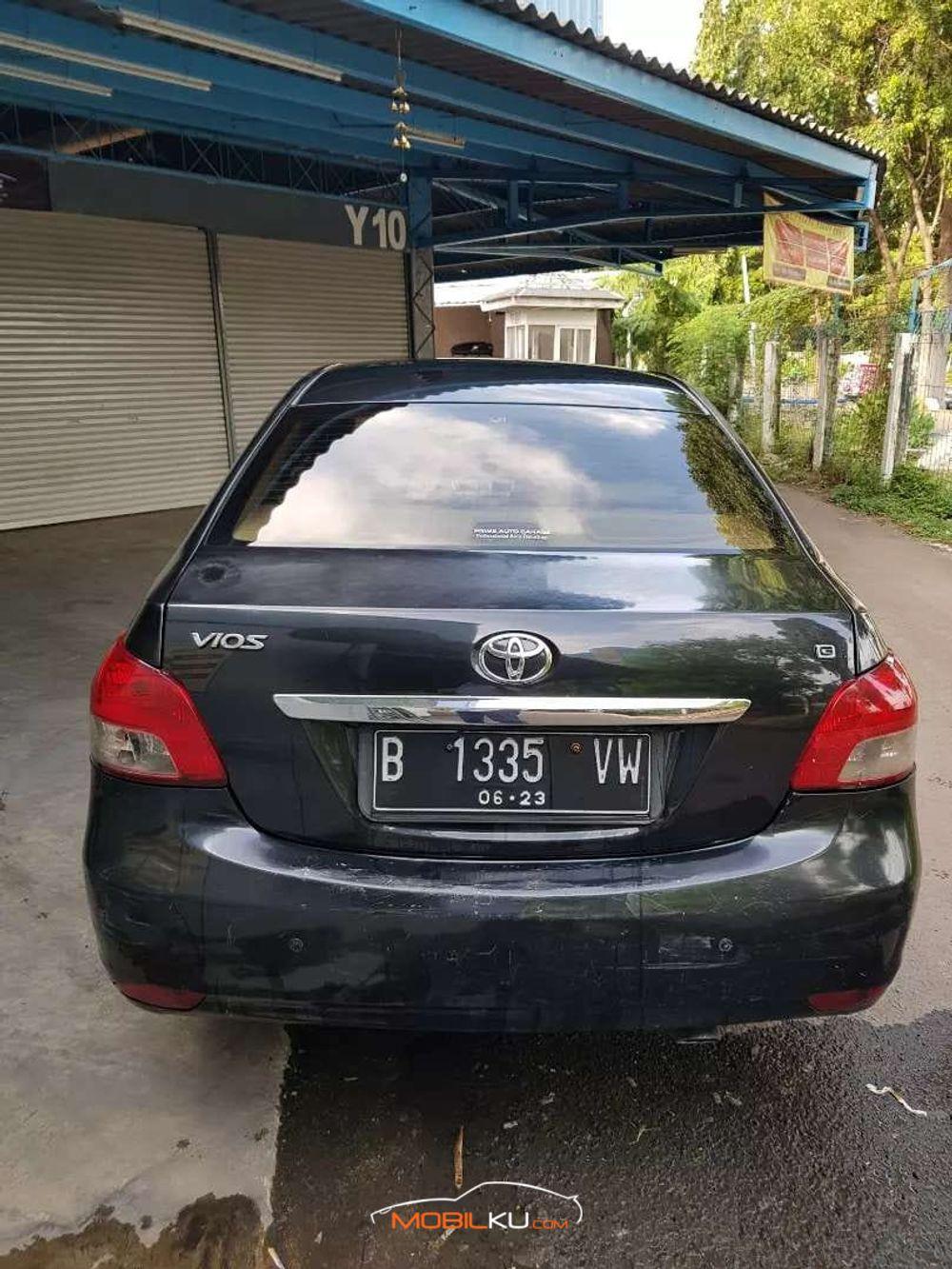 Mobil Toyota Vios 2008