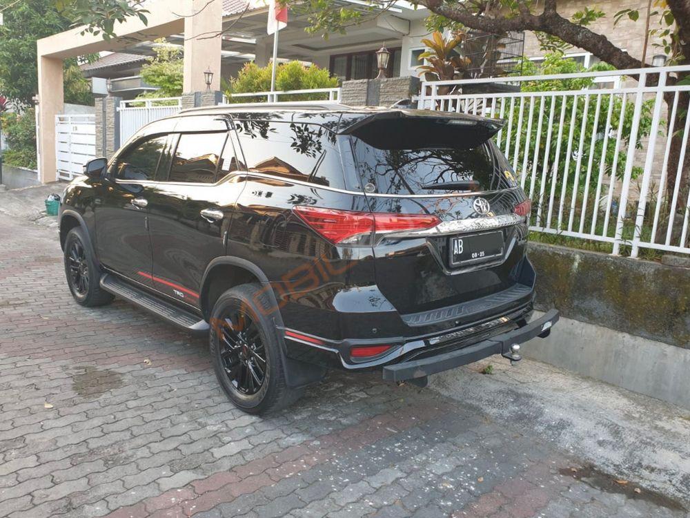 Mobil Toyota Fortuner 2020