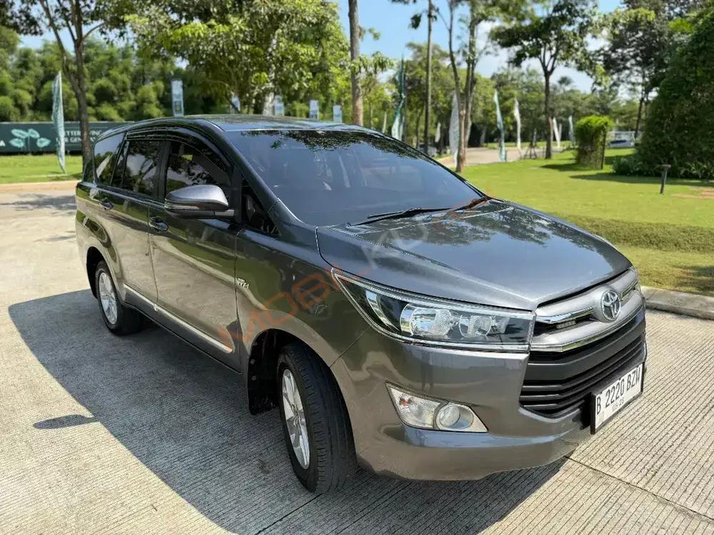 Mobil Toyota Kijang Innova 2018