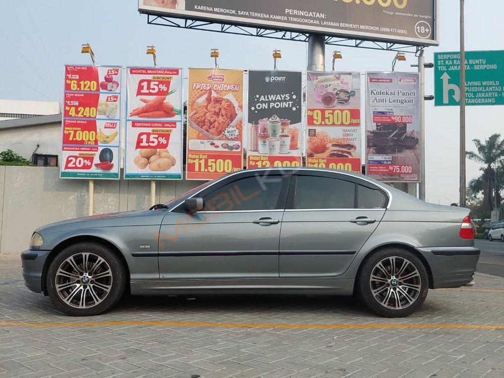 Mobil BMW 3 Series 2001