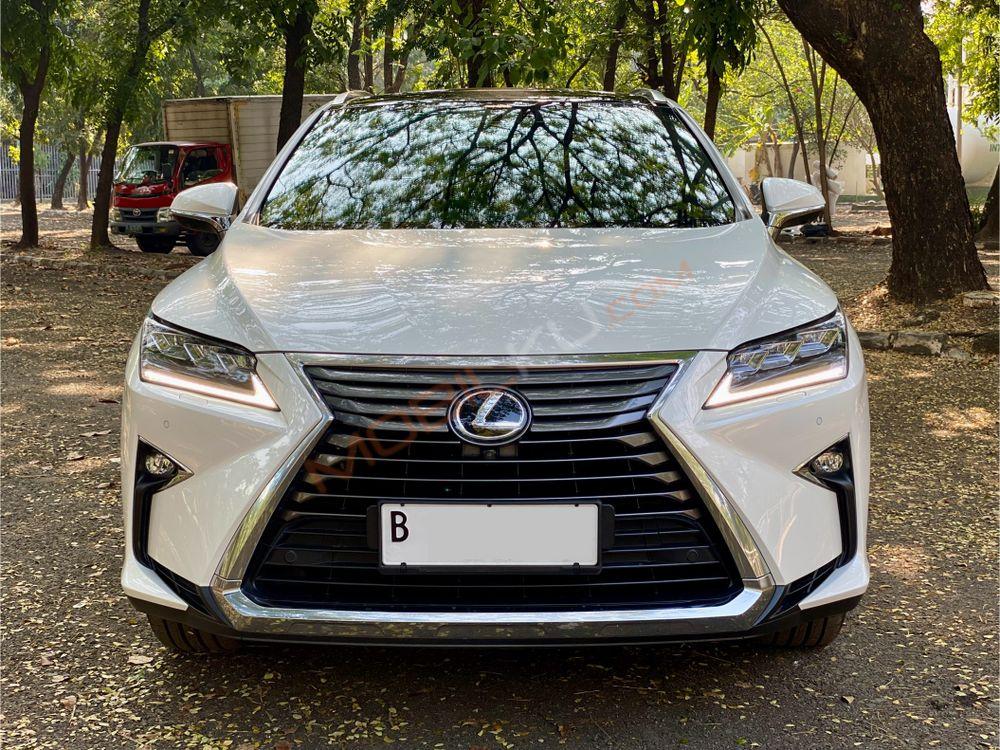 Mobil Lexus RX 2018