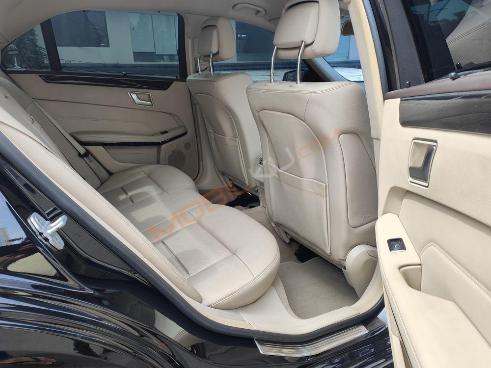 Mobil Mercedes-Benz E-Class 2016