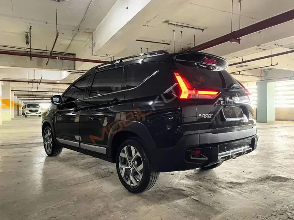 Mobil Mitsubishi Xpander Cross 2025
