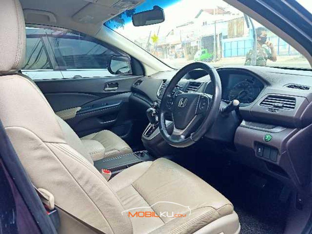 Mobil Honda CR-V 2013