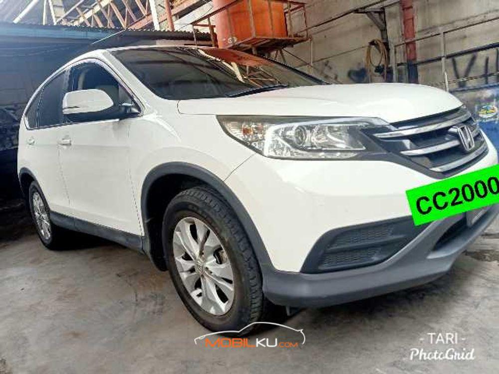 Mobil Honda CR-V 2014