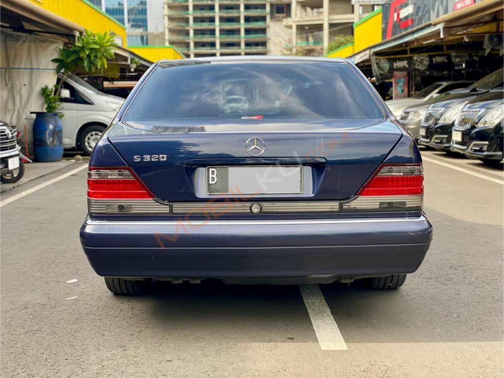 Mobil Mercedes-Benz S-Class 1996
