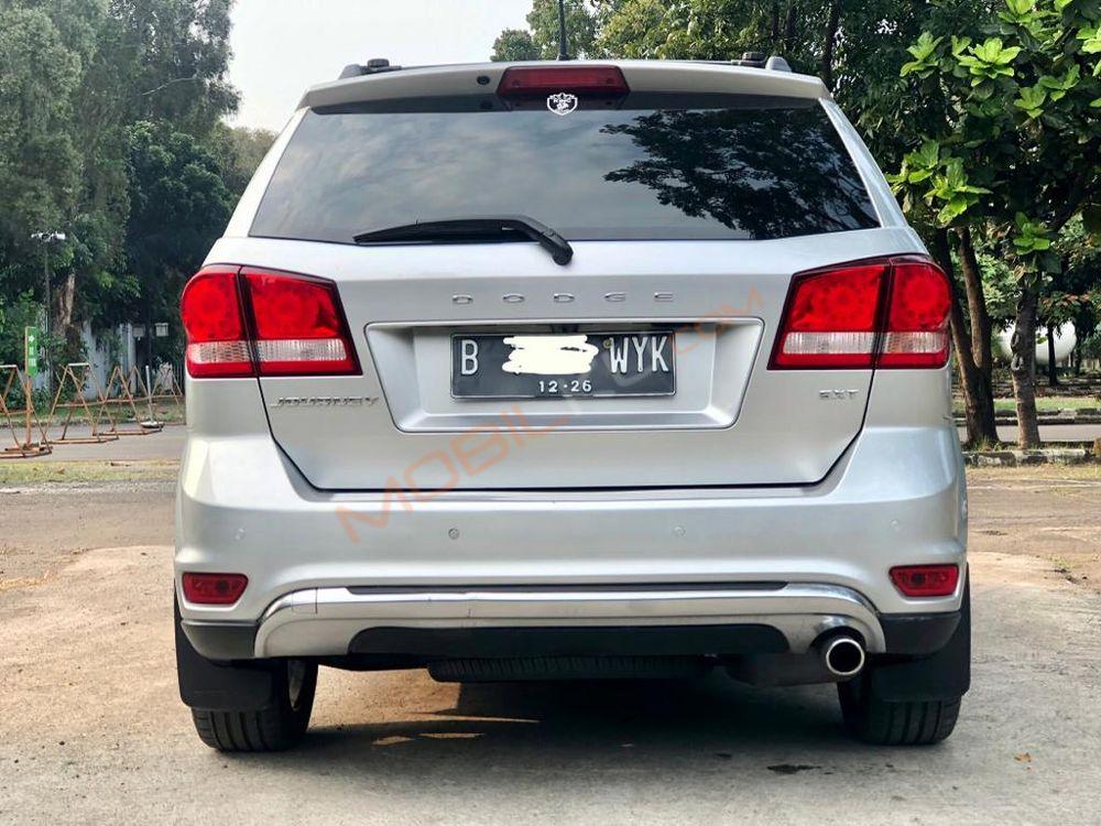 Mobil Dodge Journey 2014