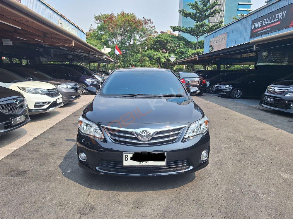 Mobil Toyota Corolla 2011