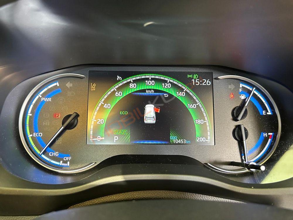 Mobil Toyota Kijang Innova Zenix 2023