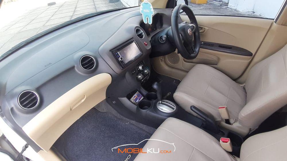 Mobil Honda Brio 2013