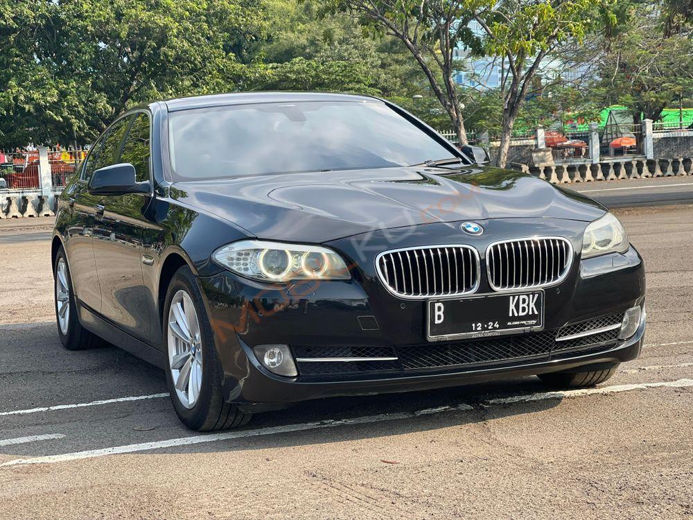 Mobil BMW 5 Series 2013