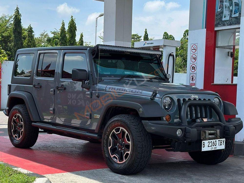 Mobil Jeep Wrangler 2013