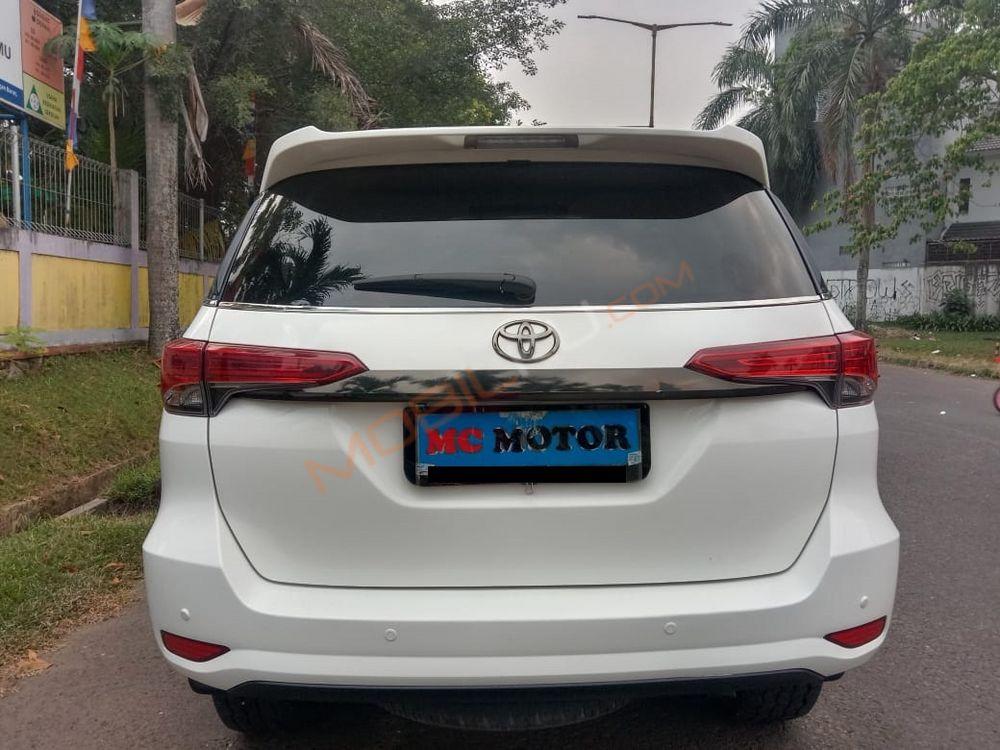 Mobil Toyota Fortuner 2016