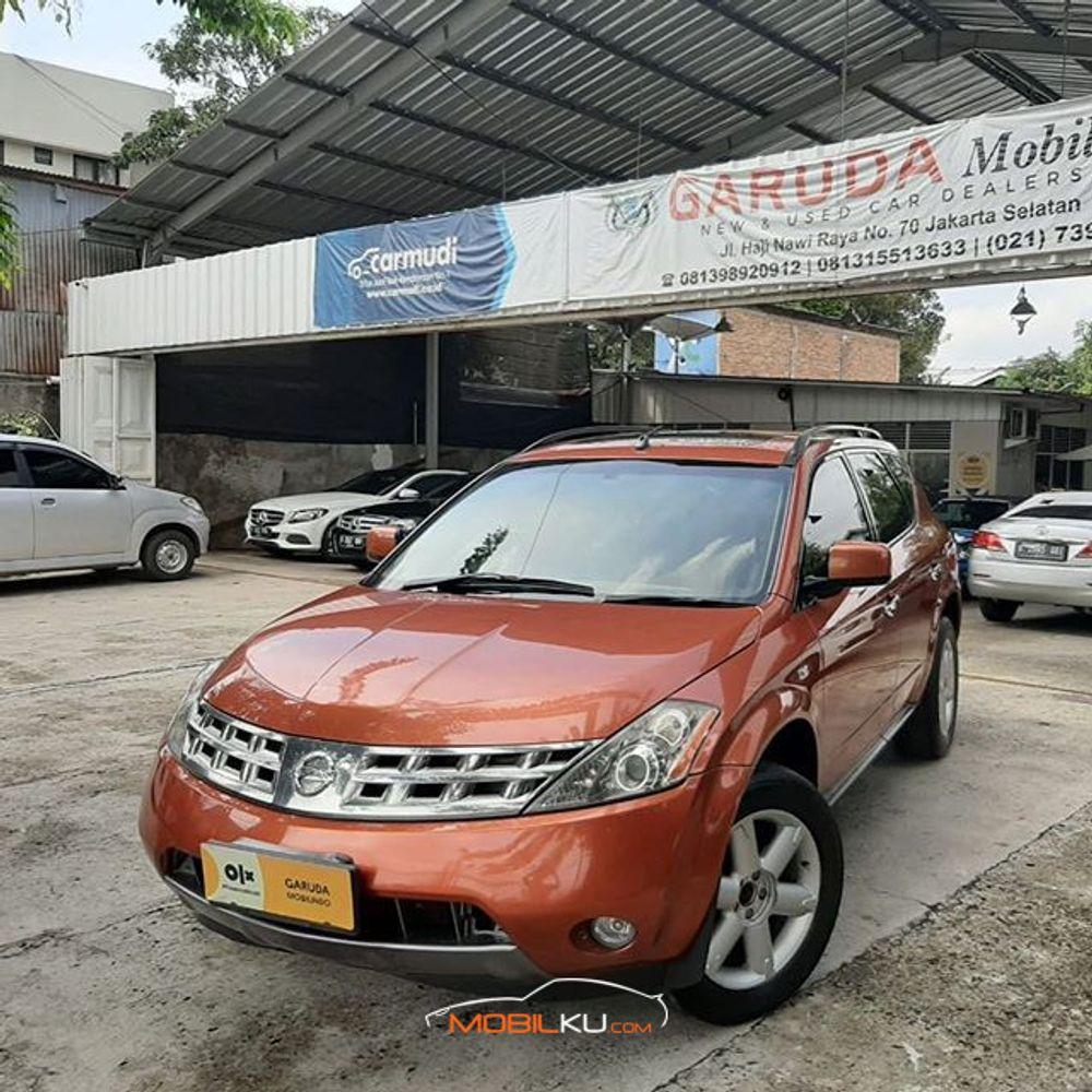Mobil Nissan Murano 2005