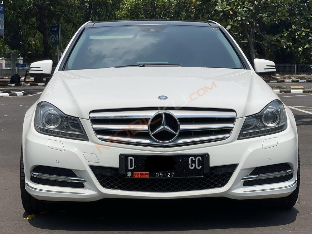 Mobil Mercedes-Benz C-Class 2013