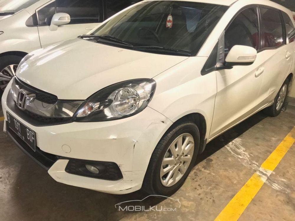 Mobil Honda Mobilio 2014