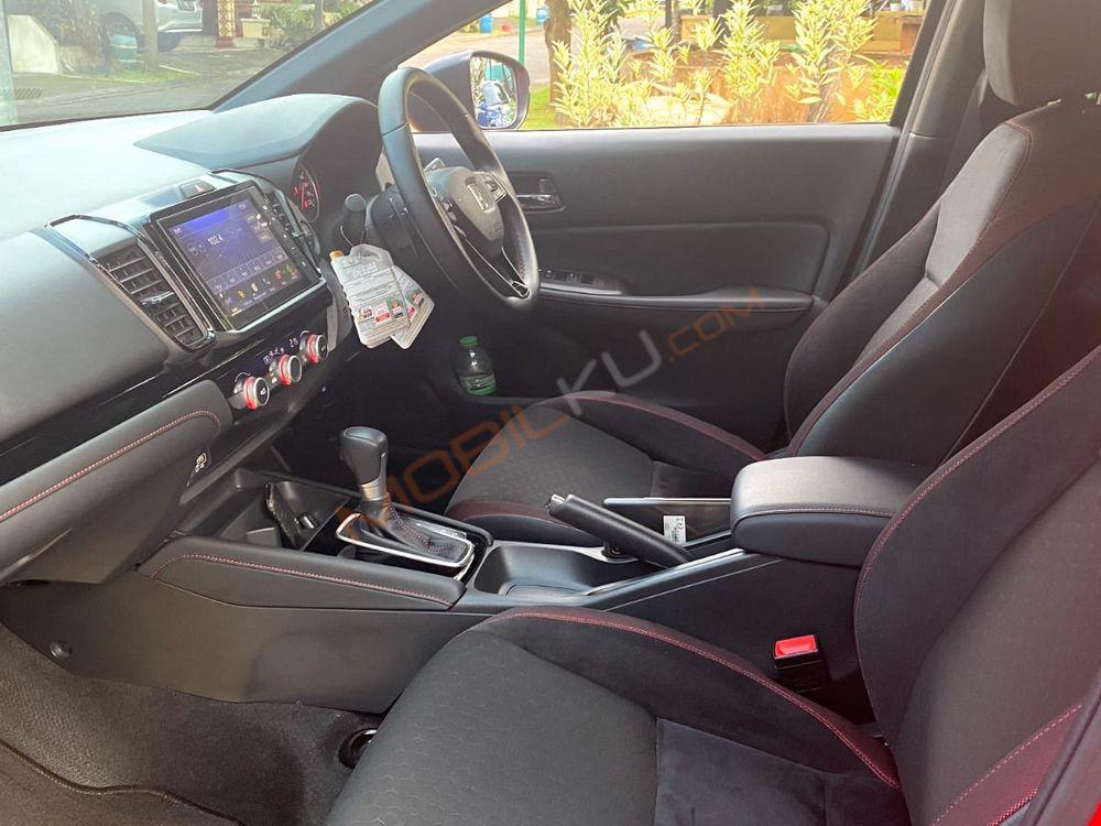 Mobil Honda Civic Hatchback 2021