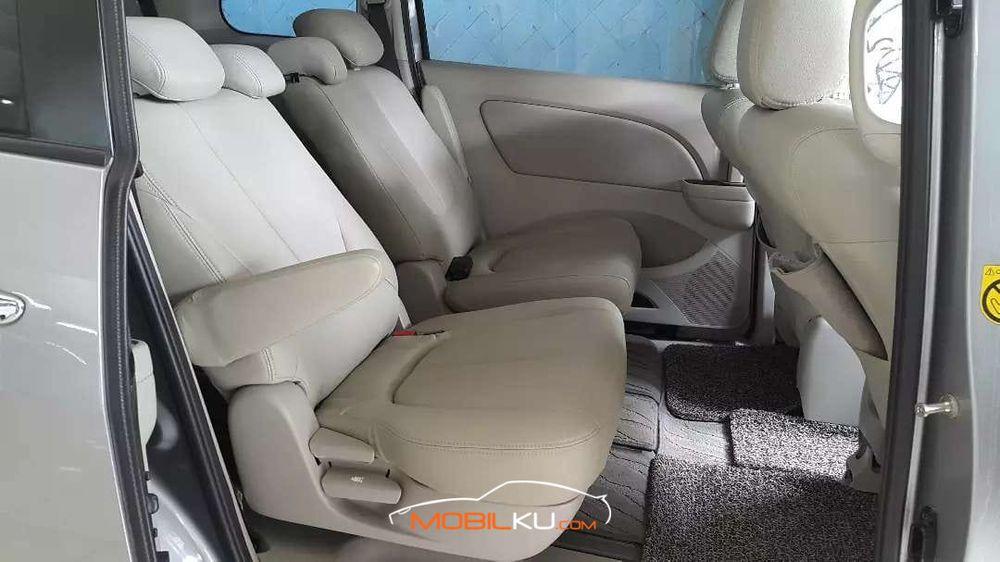 Mobil Mazda Biante 2015