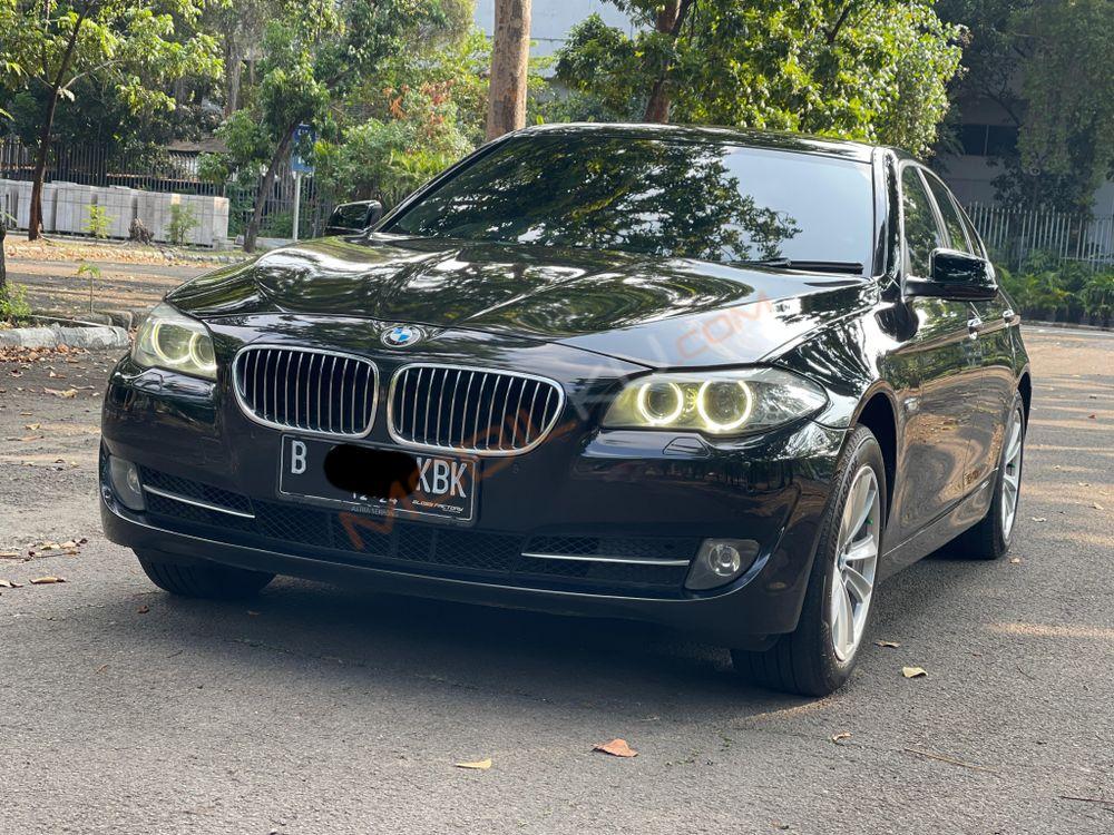 Mobil BMW 5 Series 2013