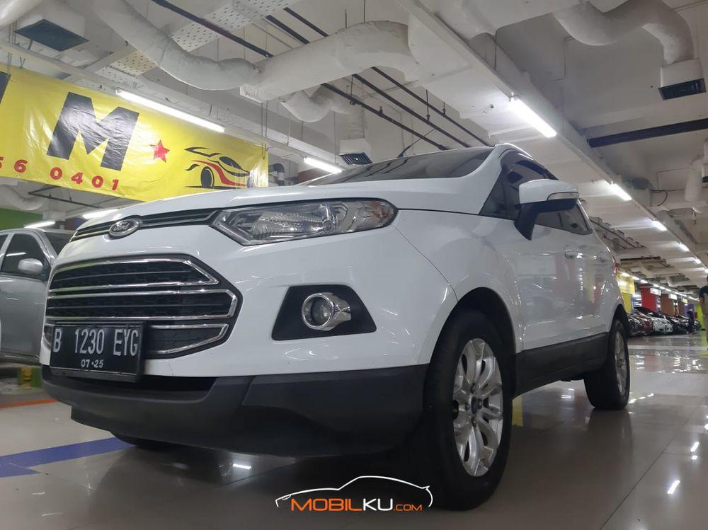 Mobil Ford EcoSport 2014