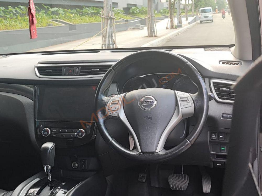 Mobil Nissan X-Trail 2018