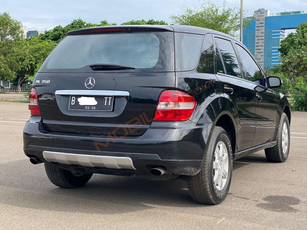 Mobil Mercedes-Benz ML 2006