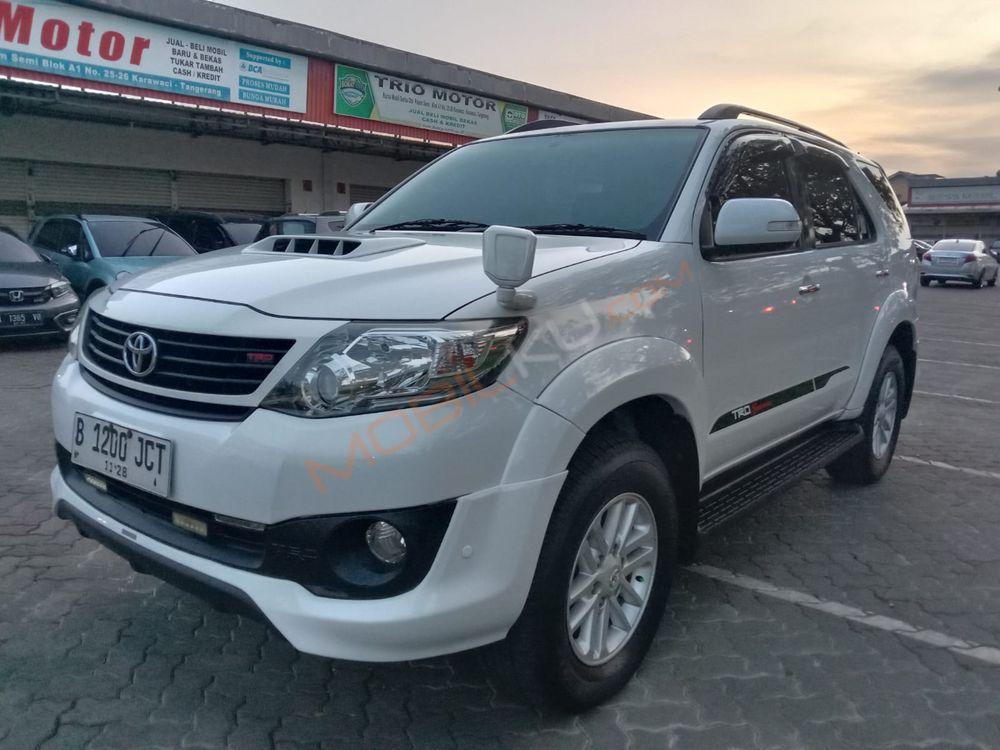 Mobil Toyota Fortuner 2013