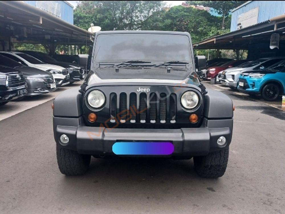 Mobil Jeep Wrangler 2011