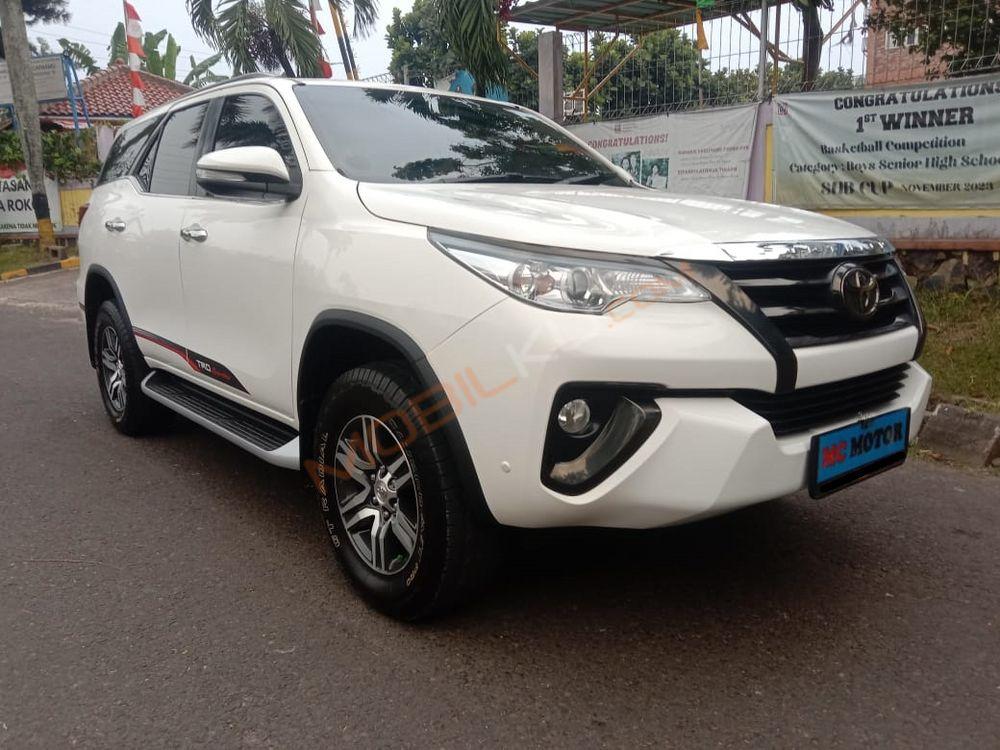 Mobil Toyota Fortuner 2016